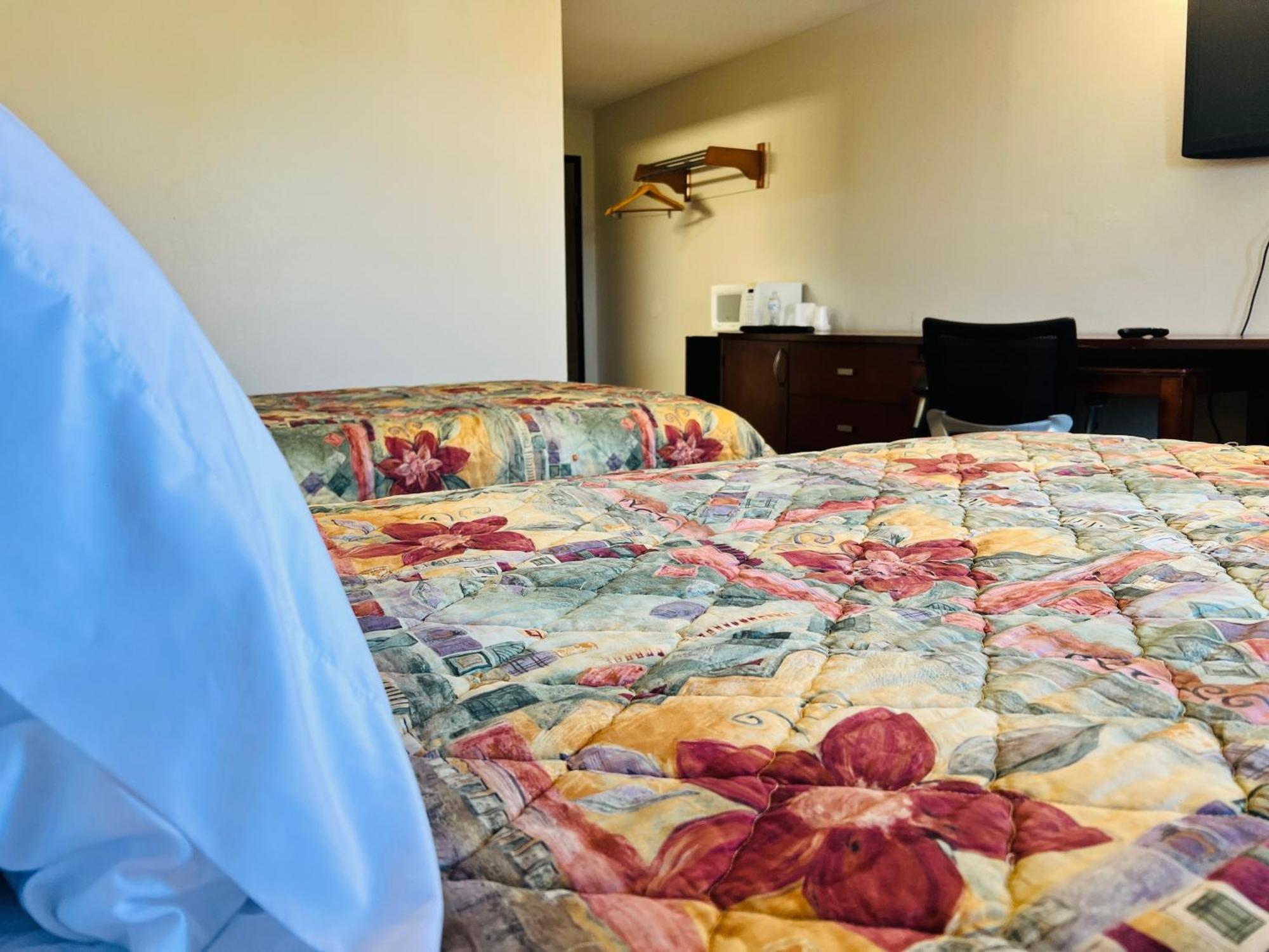 Rosewood Inn By Oyo Union City I-69 Εξωτερικό φωτογραφία